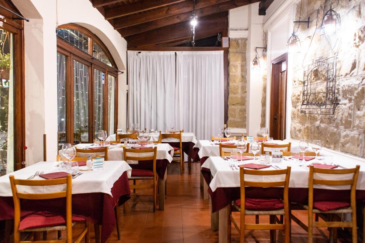 Hotel Ristorante Il Caminetto Диано Марина Екстериор снимка